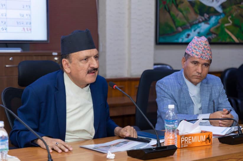 राजस्व कम उठेकाेमा राजस्वका अधिकारीलाई अर्थमन्त्रीको प्रश्न